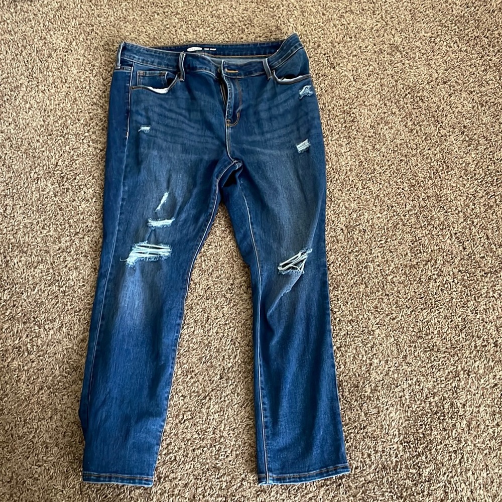 Old navy mid-rise power straight ripped jeans